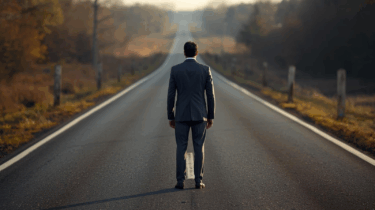 「５０代安易な転職は禁物！ 将来が不安に感じたときの対処法」および「自分のキャリアを振り返る３つのステップ」